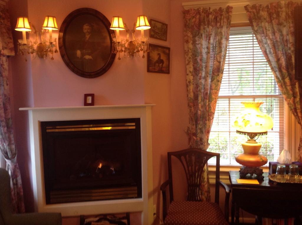 The Bradford Carver Guest House 프로빈스타운 객실 사진